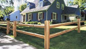 Their structure consists of 1, 2 or 3 horizontal rails single rail fences are installed easily and quickly, being often the choice of many gardeners. What Is A Split Rail Fence And Is It Right For You