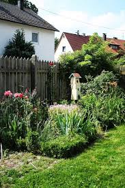 Zeig Uns Deinen Garten Heute Der Garten Von Stephanie Garten Gartenbuddelei Im Freien