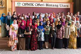 Salah satu sekolah yang mengikuti program ini adalah smk n 2 teluk kuantan kabupaten kuantan singingi/kuansing, riau, indonesia. Character Creativity Initiative Smk Seri Bintang Utara Flickr