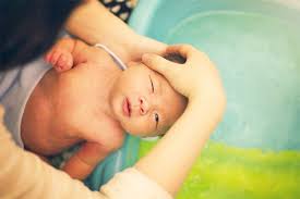 Harvey karp's 5 s's for soothing a crying baby. The Clever No Cry Trick To Bathing A Newborn Mum S Grapevine
