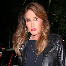 I'll be appearing on it's show time this coming saturday! Caitlyn Jenner Halloween Kostum Erregt Die Gemuter Gala De