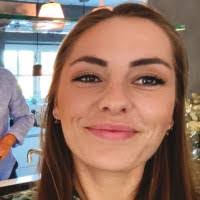 Sara Reichenbach's Instagram, Twitter & Facebook