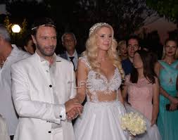 Στην διάθεση του ποσού των $14.000 δολαρίων (11.600 ευρώ περίπου) προς φιλανθρωπικές δομές του τέξας για την ανακούφιση των πληγέντων από την πρόσφατη φονική χιονοθύελλα που σάρωσε την αμερικανική πολιτεία, προέβη η εθνική. Gamos Tzwrzogloy Pantreythke Thn Agaphmenh Toy O Stratos Tzwrtzogloy