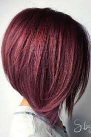 Si vous êtes grande avec un grand front optez pour une frange épaisse ou en rideau qui tombe au ras des yeux pour soulignez le regard. Idee Tendance Coupe Coiffure Femme 2017 2018 Coupe Au Carre Plongeant Degrade Vogue Tunisie Maroc Algerie Magazine Fashion Luxe Inspiration Et People