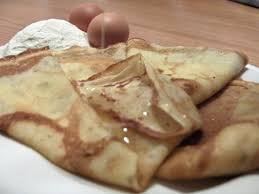 Recette De Crepes Legeres Au Sucre Vanille La Recette Facile Recette Recette Facile Meilleur Recette