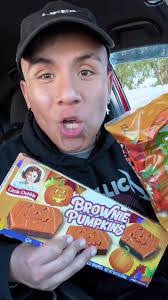 Debbie Sprinkle's Instagram, Twitter & Facebook