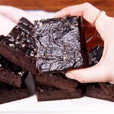 If You Re On The Keto Diet You Need To Try These Low Carb Brownies Recipe Keto Dessert Recipes Desserts Food
