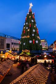 If you can't travel to your favorite city abroad for its famed christmas market, you can at least get some wanderlust in by looking at christmas trees. 12 Of The Most Magical Christmas Trees Around The World Cool Christmas Trees Christmas Tree Lights Before Christmas