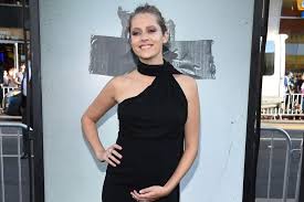 He took to instagram on saturday to share an intimate photo of himself in bed, intertwined in his wife's legs. Teresa Palmer To Be Bridesmaid At Husband S Ex Partner S Wedding