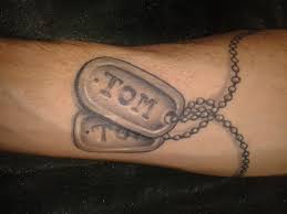 Tatouage bras entier d'un homme. Tribal Tattoos X Tattoo Bras Homme Prenom