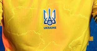 Acquista e personalizza divisa/maglia ucraina per uomo, bambino e donna su magliesportive store! Euro 2020 La Crimea Sulla Maglia Dell Ucraina Scontro Diplomatico Con La Russia News Sportmediaset