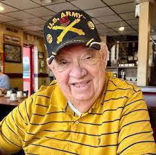 Gayle Gifford's Instagram, Twitter & Facebook