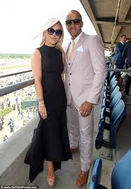 Piper and sutton married in 2015 after becoming parents the previous year to daughter belle. Katie Piper Cosies Up To Husband Richard Sutton At Ascot Daily Mail Online