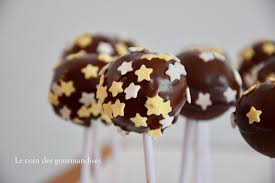 Imprimerca Vous Donne Pas Trop Envie Ces Petites Sucettes Gateaux Moi Je Craque C Est Tellement Mignon Qu On Oserait Presque Cake Pops Alimentation Pouding