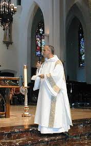 File Dalmatic Jpg Wikipedia The Free Encyclopedia Catholic Deacon Roman Catholic Deacon