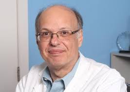 Biografía del doctor Nelson Calderón