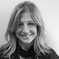 Lisa Hoeppner's Instagram, Twitter & Facebook