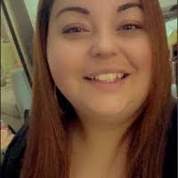 Sarah Batten's Instagram, Twitter & Facebook