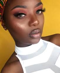 DIVA BROWN (Lentes Castanho)