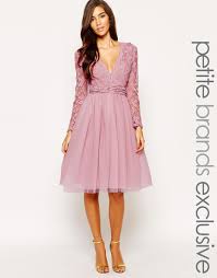 John Zack Petite Lace Skater Dress With Tulle Skirt And Plunge Back At Asos Com Robes De Cocktail En Dentelle Jupe En Tulle Robe En Tulle