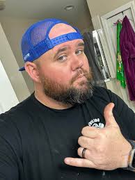 Nauti girl crew welcomes Kasey to Homosassa