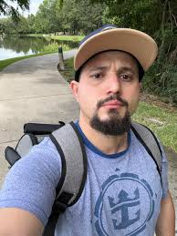 Couples seeking friends for theme park visits