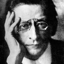 Thomas Dewald's Instagram, Twitter & Facebook