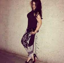 Sanjay Dutt S Daughter Trishala Dutt To Launch Hair Extension Brand Soon See Pics Hair Extension Brands Modern Outfits Indian Actress Photos
