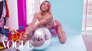 Born in são luís / ma, in november 1994, vittar has in her portfolio two albums. 24 Hours Of Pride With Pabllo Vittar Vogue Youtube