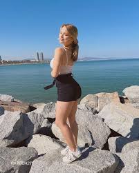 Lisa Kueppers Sexy Tits and Ass Photo Collection - Fappenist