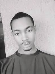 🎮💨With 16GB RAM and 512GB ROM, say goodbye to memory anxiety and enjoy  seamless gameplay. Store more of what you love and delete less. Level up  your experience with the V40 Pro—where