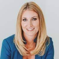 Louella Henderson's Instagram, Twitter & Facebook