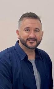 Ben Redford's Instagram, Twitter & Facebook