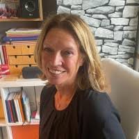 300+ 'Yolandè' profiles