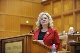 Guvernul dăncilă se află pe marginea prăpastiei. Cine Este Camelia GavrilÄ PropusÄ De Viorica DÄncilÄ La Conducerea Ministerului EducaÅ£iei