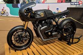 Due to the amount of metalwork involved jay named his latest continental gt 'metal jacket'. This Royal Enfield Continental Gt 650 Modified By Rajputana Customs Is Meant For Race Tracks Seriously