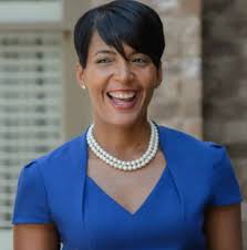 Atlanta mayor keisha lance bottoms announced she will not seek reelection when her current term expires. A Personal Story On West End Hair Salon That Closed Rather Than Pay Rent Hike Saportareport