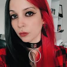 Lena Vanessa Lamas (@countess_vampiria) • Threads, Say more