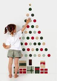 40 Diy Alternative Christmas Trees Adding Fun Wall Decorations To Green Holiday Decor Wall Christmas Tree Green Holiday Decor Christmas Diy