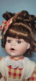 Heritage Signature Collection Cindy Porcelain Girl