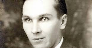 Horace Oliver's Instagram, Twitter & Facebook