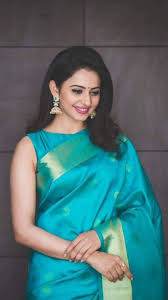 लेकिन आज हम आपको top bollywood actresses की कुछ images दिखाने जा रहे हैं, जो indian saree में बेहद खूबसूरत नज़र आ रही हैं। Actresses Who Looked Stunning In A Saree Times Of India