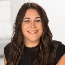 Christine Abreu's Instagram, Twitter & Facebook