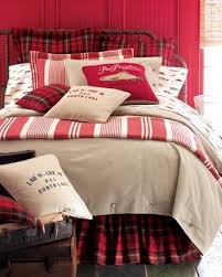 Classic Red And Black Tartan Combined With Red And Cream For A Cozy Bedroom Look Bedroom Red Home Plaid Decor