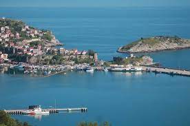 Amasra gezi ve tur rehberi,amasra hakkında herşey,amasra otelleri,pansiyonlar,gezilecek yerler amasra ve amasralı. Amasra Zitadelle Und Fatih Moschee Am Schwarzen Meer