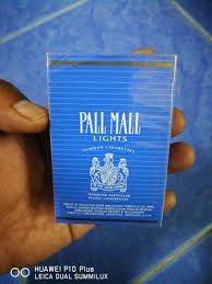 Rokok era biru satu bundle. Tin Rokok Lama Antik Rare Antiques Vintage Collectibles On Carousell