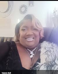 Shamira Lewis's Instagram, Twitter & Facebook