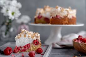 Dieser johannisbeerkuchen mit baiserhaube gehört zu den beliebtesten rezepten auf meinem blog. Himbeer Baiser Kuchen Sallys Blog