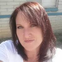 Kelly Danielsen's Instagram, Twitter & Facebook