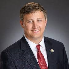 Amanda Hatten Edge (@amhatt10)